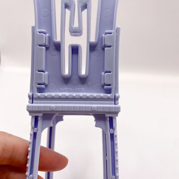 Monster High High-Back Chair Accessory – Lavender “MH” Throne - Free with Doll - Picture 4 of 5